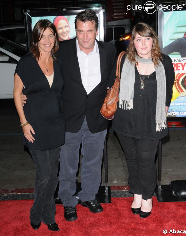 Daniel Baldwin, sa femme Joanne Smith-Baldwin et sa fille lors de la première du téléfilm de HBO au Grauman's Chinese Theatre à Los Angeles le 16 avril 2009