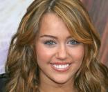 Miley Cyrus lors de l'avant première à Los Angeles de Hannah Montana: le Film 