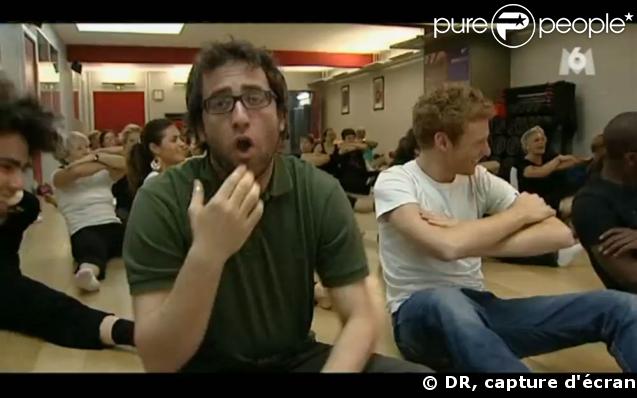 Damien et tous les candidats prennent des cours de sport avec Véronique (de Véronique et Davina) 