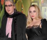Chloé Mons raconte la dernière année d'Alain Bashung à son côté...