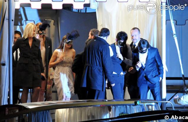 Les invités quittent le Punta Della Dogana à Venise le 24 avril 2009 après le dîner qui précède la fête du mariage de Salma Hayek et François-Henri Pinault