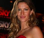 La belle Gisele Bündchen, à l'occasion de la soirée Sky HDTV, au Terrace Daslu de Sao Paulo, le 28 avril 2009 !