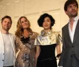 Christopher Bailey, Angela Ahrendts, Maggie Cheung et Ole Schreen lors de l'inauguration de la 37e boutique Burberry en Chine