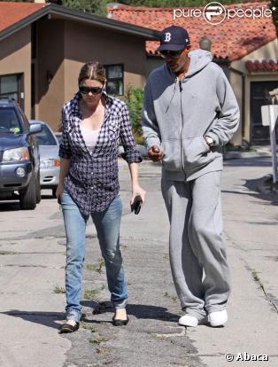 Ellen Pompeo (bien enceinte) et son mari Chris Ivary, à Los Angeles