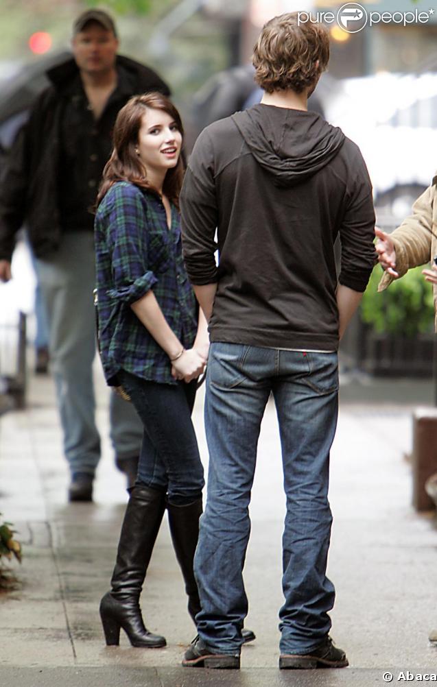 Chace Crawford sur le tournage de Twelve en compagnie d'Emma Roberts, le 4 mai 2009 à New York !