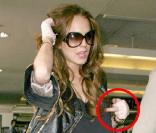 Lindsay Lohan et sa soeur Ali arrivent à l'aéroport de L.A. 11/05/09