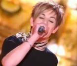 Thomas se plante complètement sur sa deuxième chanson 