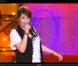 Leïla sur Think d'Aretha Francklin : accent anglais catastrophique, rythmique moyenne... Ce n'est pas terrible !