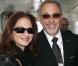 Gloria Estefan honorée aux côtés de son mari... toujours aussi amoureux !