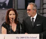 Gloria Estefan et Emilio Estefan aux Ellis Island Family Heritage Awards 2009.