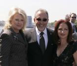 Candice Bergen, Emilio Estefan et Gloria Estefan aux Ellis Island Family Heritage Awards 2009.