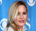 Patricia Arquette et Jenna Elfman : deux blondes au look totalement différent... autour de Chris O'Donnell !