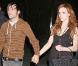 Pete Wentz lâche tout, et sa femme Ashlee Simpson nous montre... un bout de dessous ! Rock'n'roll !