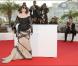 La Diva glam" de Cannes est dans la place pour remettre le prix de la Caméra d"Or 