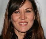 Mathilde Seigner cache son fils...