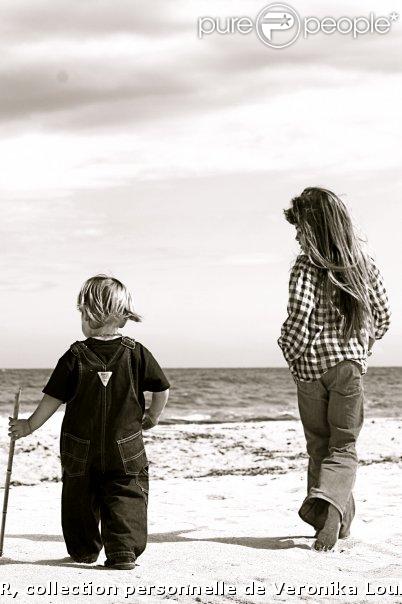 Thylane, la fille de Veronika Loubry, âgée de 8 ans et sn petit frère Ayrton, âgé de 2 ans 