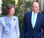 Le Roi Juan Carlos et la Reine Sofia à la communion de Victoria Federica, fille de la Princesse Elena d'Espagne à Madrid