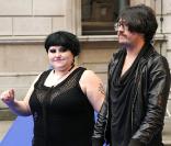 Beth Ditto et Brace Payne lors de l'inauguration de l'exposition d'été de la Royal Academy of Arts à Londres le 3 juin 2009