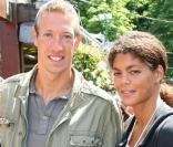 Alain Bernard et Coralie Balmy en amoureux hier à Roland-Garros