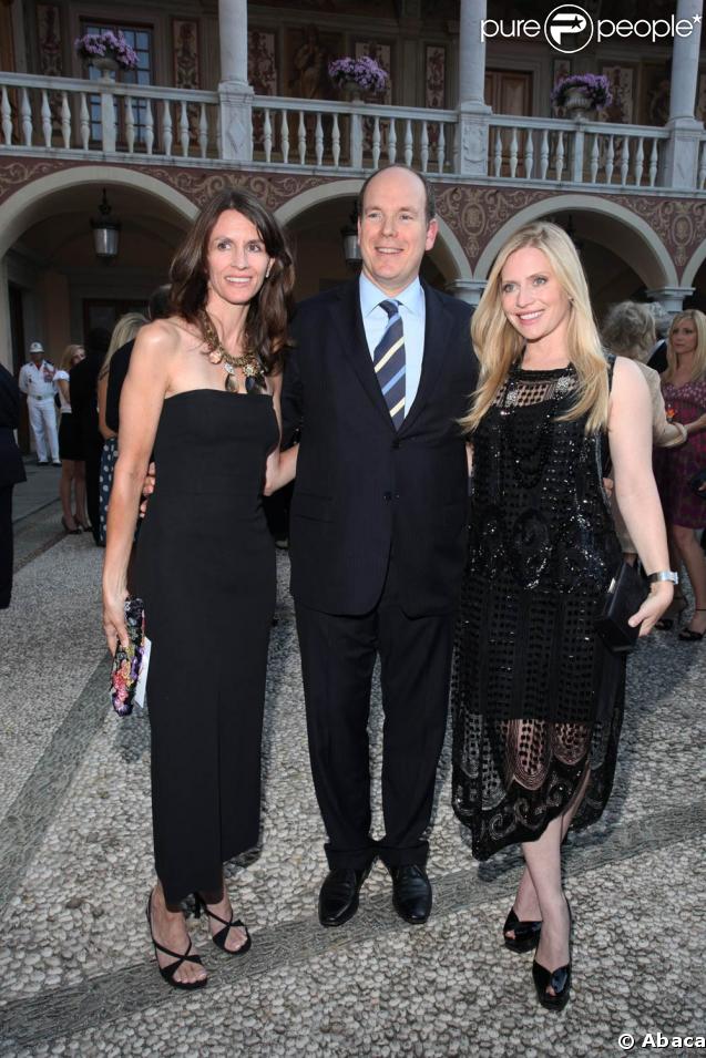 Le Prince Albert II de Monaco, en compagnie d'Emily Procter, lors du 49e Festival International de Télévision de Monte-Carlo, à Monaco, le 10 juin 2009 !