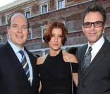 Le Prince Albert II de Monaco, en compagnie de Kate Walsh et Tim Daly, lors du 49e Festival International de Télévision de Monte-Carlo, à Monaco, le 10 juin 2009 !
