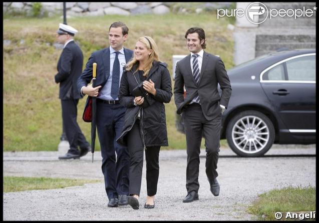 Madeleine de Suède fêtant ses 27 ans sur un bateau dans le port de Stockholm entourée de ses proches et ses amis le 10 juin 2009