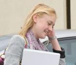 Dakota Fanning au studio de North Hollywood pour préparer le tournage du film  The Runaways , le 11 juin 2009