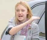 Dakota Fanning au studio de North Hollywood pour préparer le tournage du film  The Runaways , le 11 juin 2009