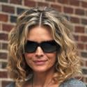 Michelle Pfeiffer est un vrai rayon de soleil... même en gris !