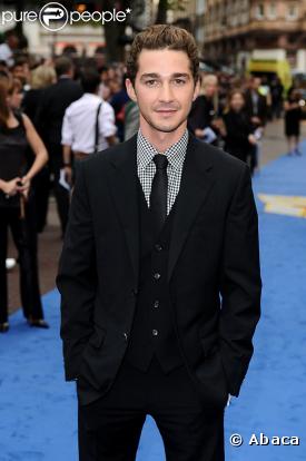 Shia LaBeouf n° 3 du classement des célibataires les plus sexy du magazine People : du gringalet de Transformers au beau gosse d'Hollywood... il n'y a qu'un pas !