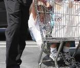 Ryan Philippe et son fils Deacon font du shopping à Los Angeles (17 juin)