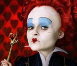 Helena Bonham Carter dans le rôle de la Reine Rouge, dans le 