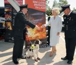 Le prince Charles et lady Camilla font le tour du Pays de Galles