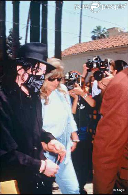 Debbie Rowe avec Michael Jackson en 1997