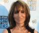 Après avoir été mariée, deux enfants, Katey Sagal a prolongé son rôle de maman mais cette fois-ci de trois enfants. Pour Cate Henessy, un seul mot d"ordre : Touche pas à mes filles ! 
