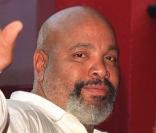 Aujourd'hui James Avery double de nombreux documentaires et a même prêté sa voix à Shredder dans les Tortues Ninjas.  