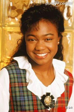 Ashley Banks est la benjamine de la famille. Beaucoup plus réservée que son frère et sa soeur, elle s'attache très vite à son cousin Will.  