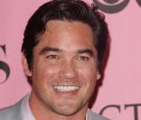 Si Superman arrive si bien à s'envoler, la carrière de Dean Cain, elle, a du plomb dans l'aile ! Aujourd'hui il joue son plus beau rôle... celui de Super-papa ! 