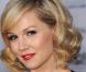 Après une longue absence, Jennie Garth fait son come-back dans la sitcom, Ce que j"aime chez toi. Loin de son personnage de Kelly, Val est une jeune femme dynamique et très rigolote. Aujourd"hui elle revient dans 90210 ! 