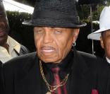 Joseph Jackson dimanche soir sur tapis rouge...