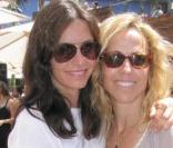 Courteney Cox et Sheryl Crowe lors du pique-nique organisé pour la recherche médicale à Malibu