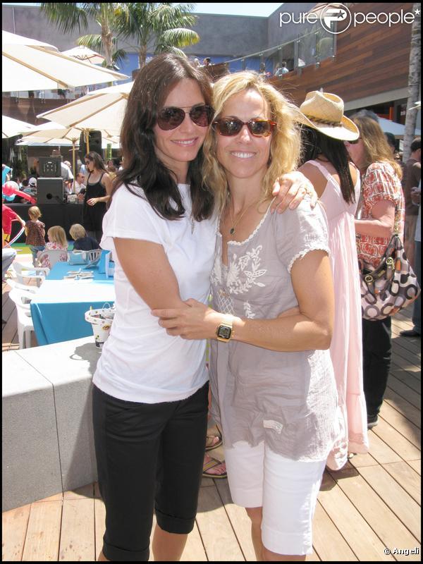 Courteney Cox et Sheryl Crowe lors du pique-nique organisé pour la recherche médicale à Malibu