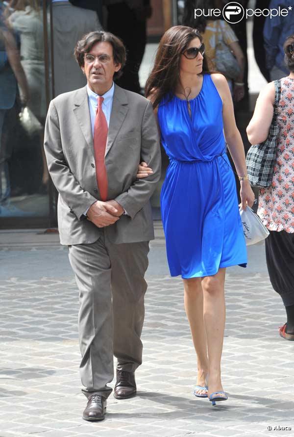 Luc Ferry arrive au mariage de Laurence Ferrari et Renaud Capuçon