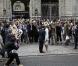 Mariage de Laurence Ferrari et Renaud Capuçon, devant la mairie du 16e arrondissement de Paris.  