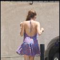 La belle Eva Mendes dans une robe très courte et très décolletée... comme on l'aime !