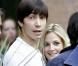 Drew Barrymore et Justin Long, toujours complices, s'affichent... avec un look normal pour une fois !