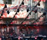 Johnny Hallyday en concert gratuit au pied de la Tour Eiffel le 14 juillet 2009, devant 700 000 à un million de spectateurs