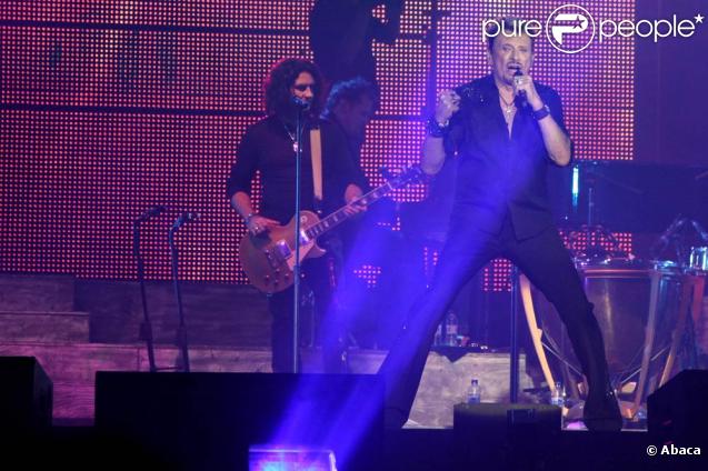 Johnny Hallyday en concert gratuit au pied de la Tour Eiffel le 14 juillet 2009, devant 700 000 à un million de spectateurs