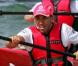 Lewis Hamilton profite du micro climat australien pour pratiquer un peu de Canoé Kayak... ça change de la F1 ! 