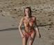 Pour Eva Herzigova, c'est le football qui la fait travailler sur le sable fin... 
